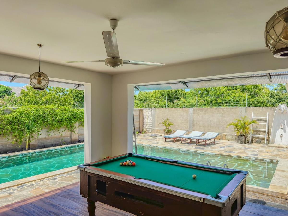 Private Backdoor Villa With Big Swimming Pool And Services Of Chef Included Diani Beach Exterior foto